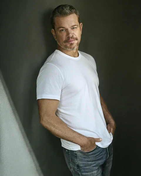Gavin Bond Photographer & Director - Official Home